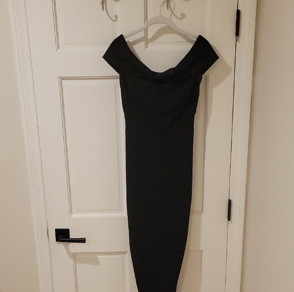 Nicole Bakti Elegant Black Strapless Gown